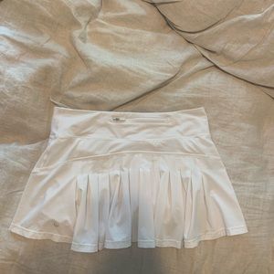 Lululemon pleated skirt